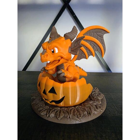 Punkin the Halloween Dragon 3d Figure with Base - Picture 3 of 6